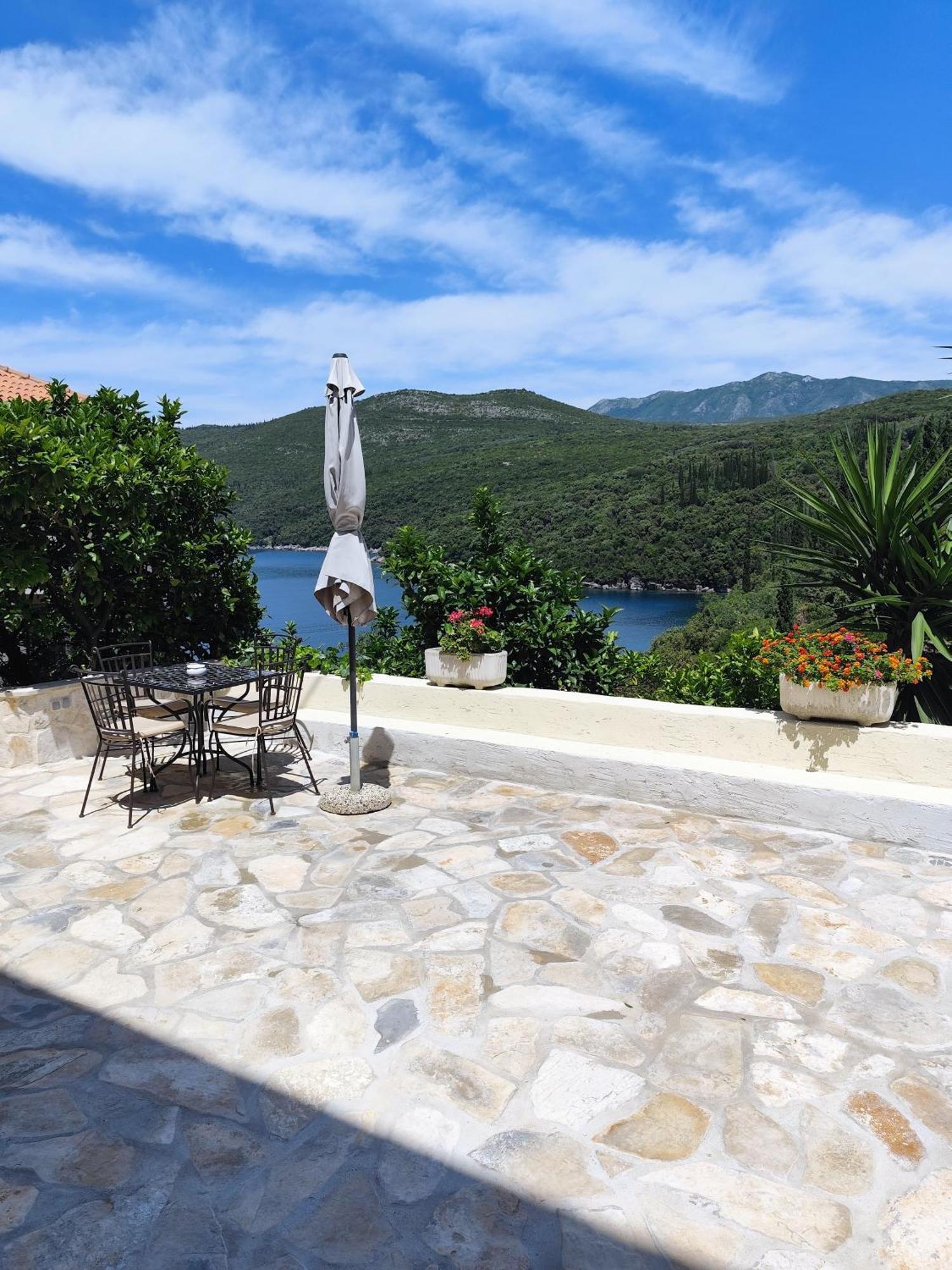 Apartment Mistral - Cosy Apartment With Sea View Molunat Dış mekan fotoğraf