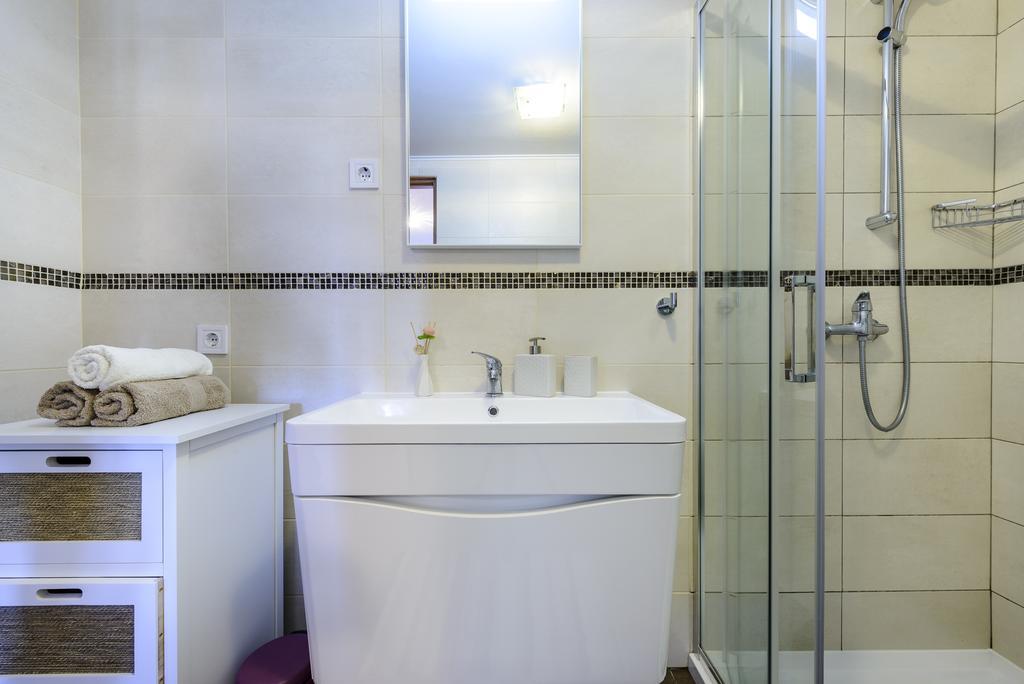Apartment Mistral - Cosy Apartment With Sea View Molunat Dış mekan fotoğraf